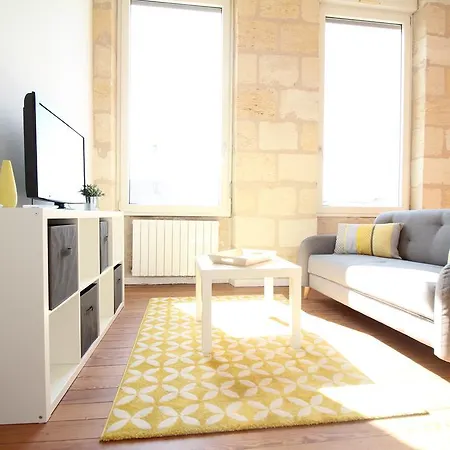 Cosy Next To The City Center Daire *